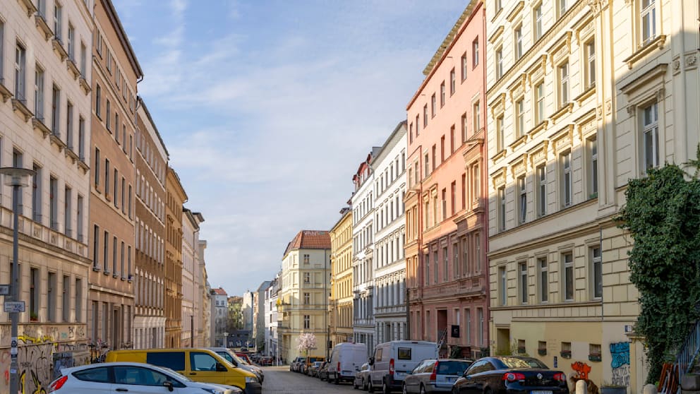 Wohnhäuser in Berlin: In den Ballungsräumen wird es wieder teurer