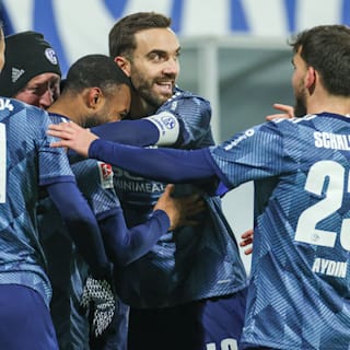 Trotz Torwart-Bock – Der FC Schalke 04 erobert Wunder-Dorf Elversberg!