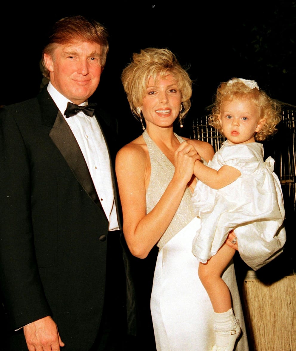 1995: Donald Trump mit seiner damaligen Frau Marla Maples und Tochter Tiffany