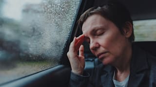 Kopfschmerzen: Was tun, wenn der Kopf brummt? - Ursache, Diagnose, Behandlung