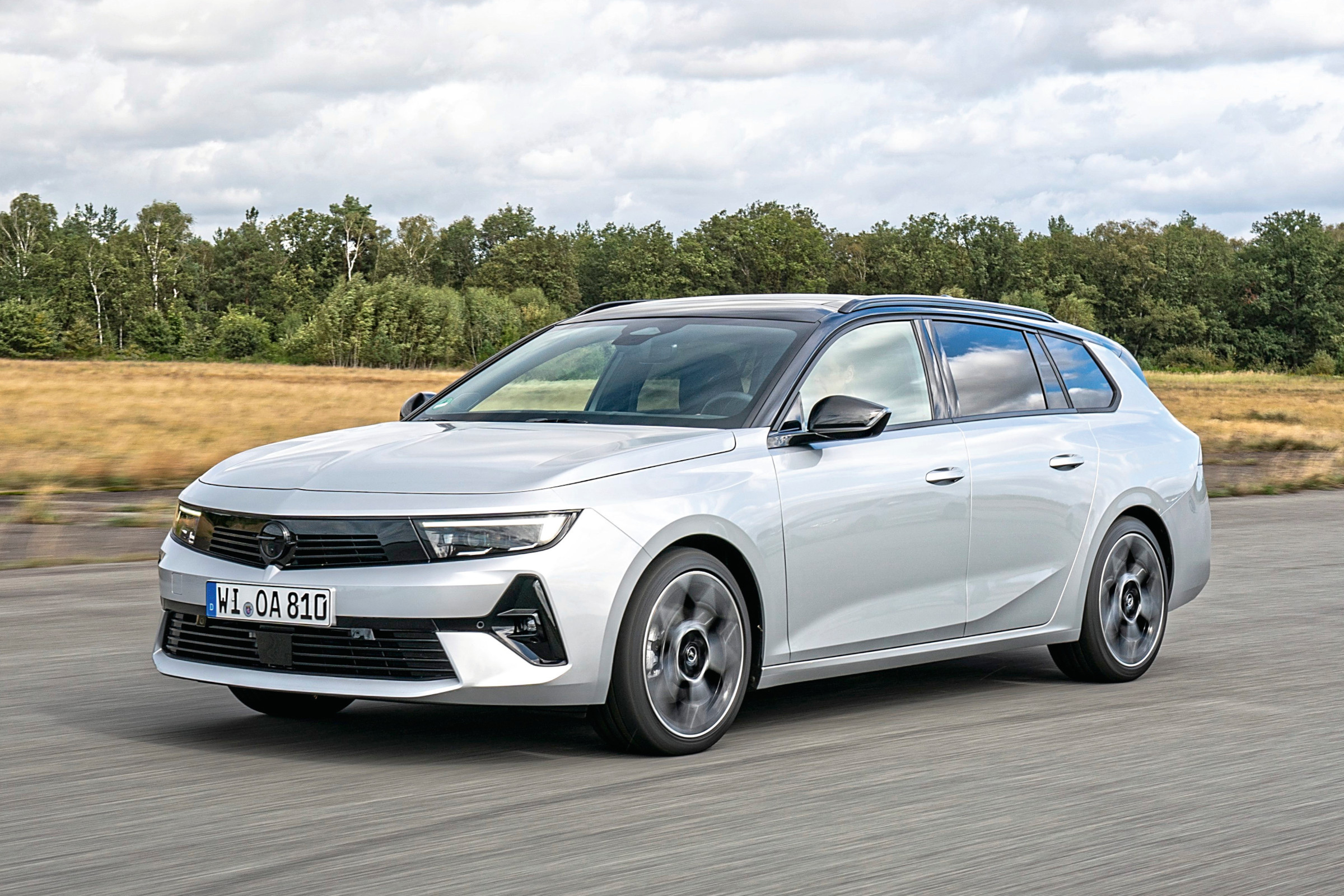 Opel Astra Sports Tourer 1.2 T Hybrid