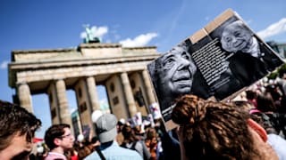 Tausende demonstrieren in 60 deutschen Städten für AfD-Verbot