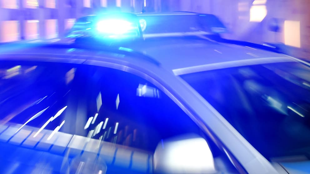Die Polizei ermittelt nun, wie es zu dem tödlichen Unfall in Düsseldorf-Angermund kommen konnte (Symbolbild)